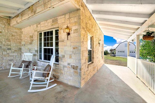 1061 Cascade TRL, San Marcos, TX 78666