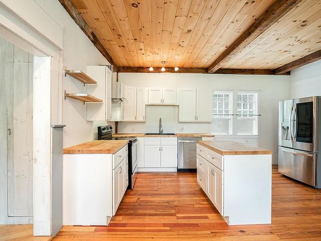 193 New Durham Road, Alton, NH 03809