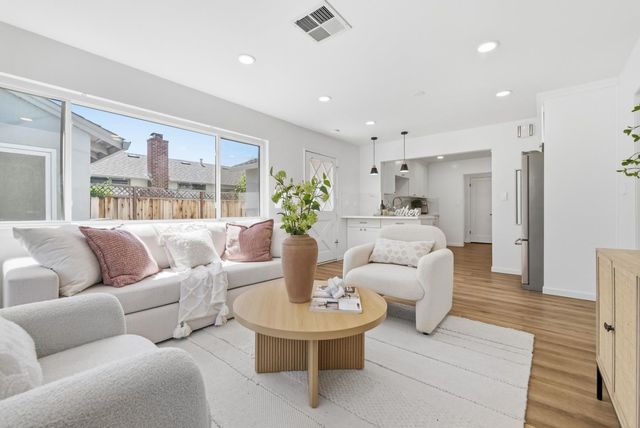 927 Madeline Lane, Santa Clara, CA 95050