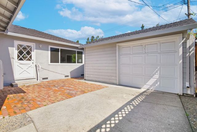 927 Madeline Lane, Santa Clara, CA 95050