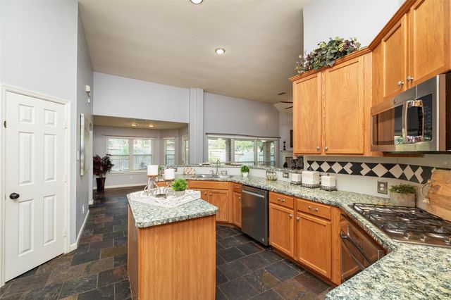 163 N Millport Circle, The Woodlands, TX 77382