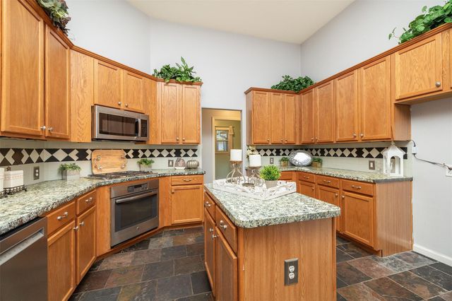 163 N Millport Circle, The Woodlands, TX 77382