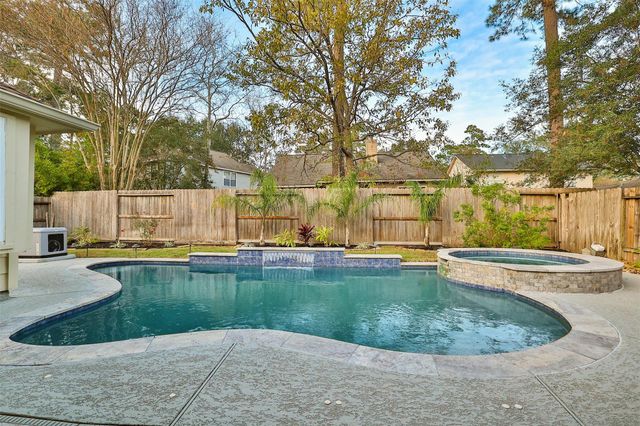 163 N Millport Circle, The Woodlands, TX 77382