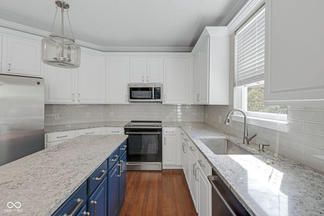 11698 Tylers Close, Fishers, IN 46037