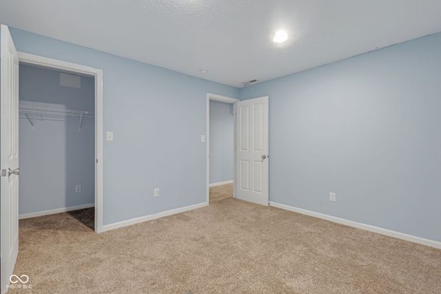 11698 Tylers Close, Fishers, IN 46037