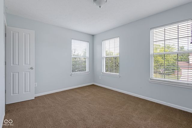 11698 Tylers Close, Fishers, IN 46037