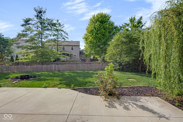 11698 Tylers Close, Fishers, IN 46037