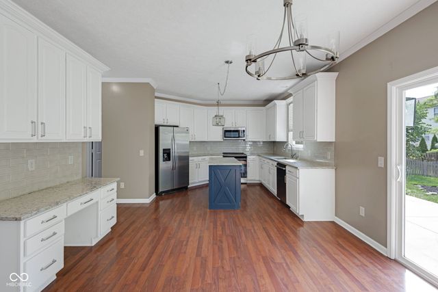 11698 Tylers Close, Fishers, IN 46037