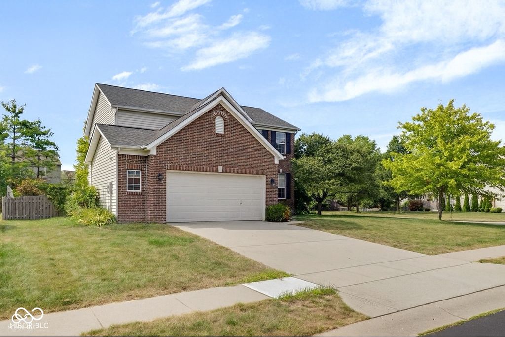 11698 Tylers Close, Fishers, IN 46037
