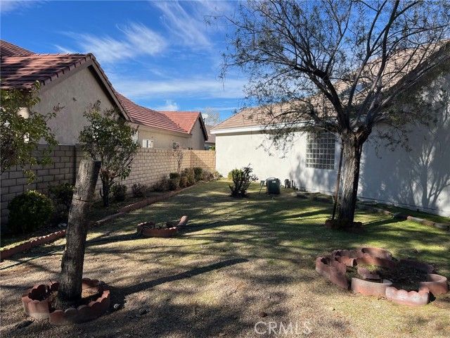 19645 Rolling Green Drive, Apple Valley, CA 92308