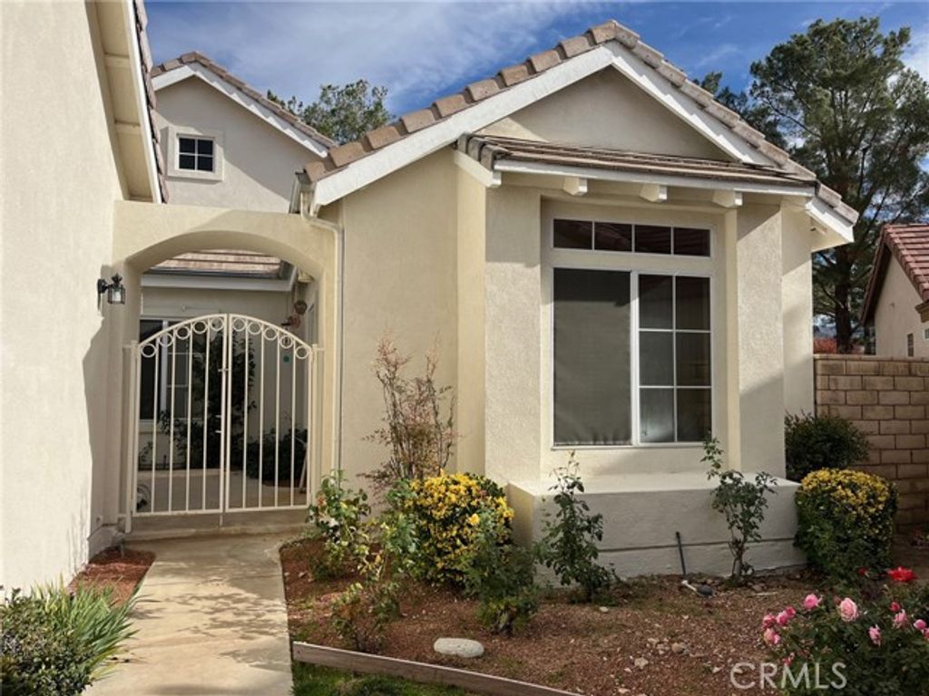 19645 Rolling Green Drive, Apple Valley, CA 92308