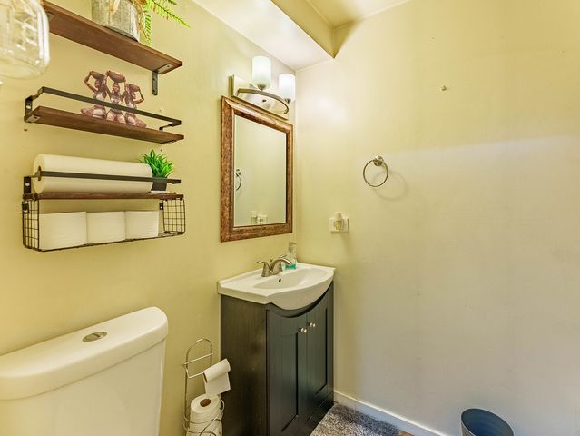 6337 Roosevelt Road 309, Berwyn, IL 60402