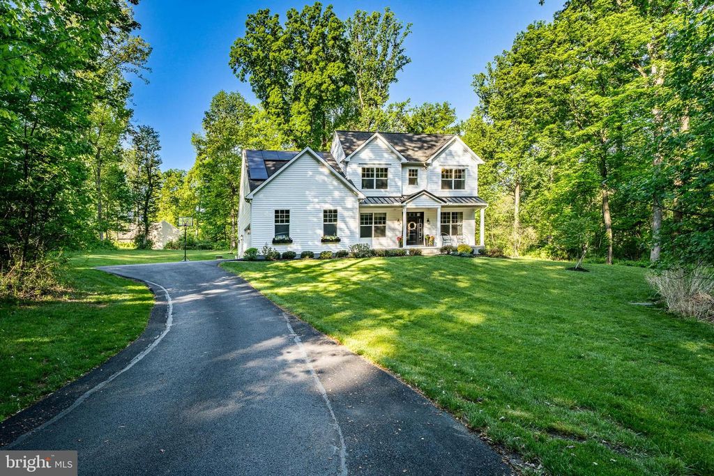 129 BOWWOOD DR, Lincoln University, PA 19352
