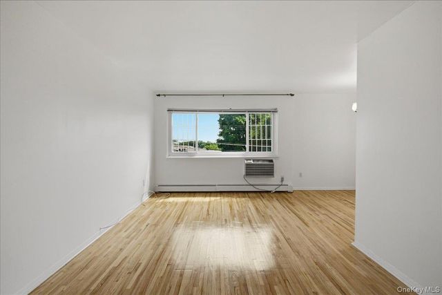 900 Midland Avenue 2D, Yonkers, NY 10704