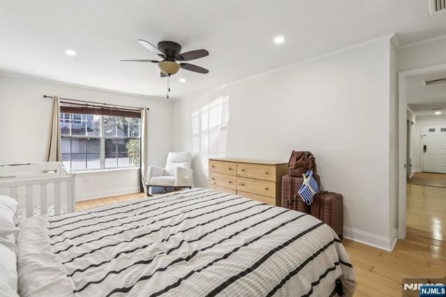 400 Crown Court 561, Edgewater, NJ 07020