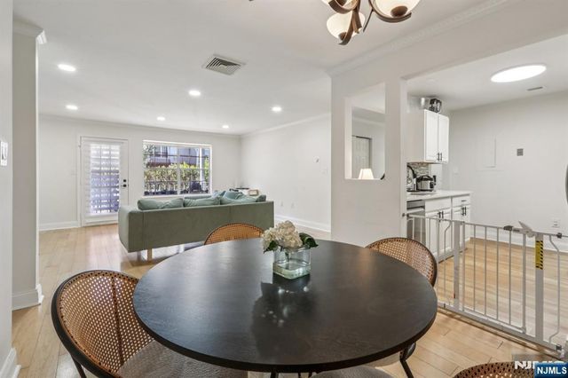400 Crown Court 561, Edgewater, NJ 07020