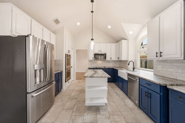 2217 Golden Arrow Drive, Flower Mound, TX 75028