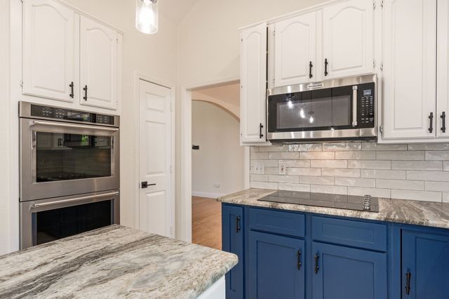 2217 Golden Arrow Drive, Flower Mound, TX 75028