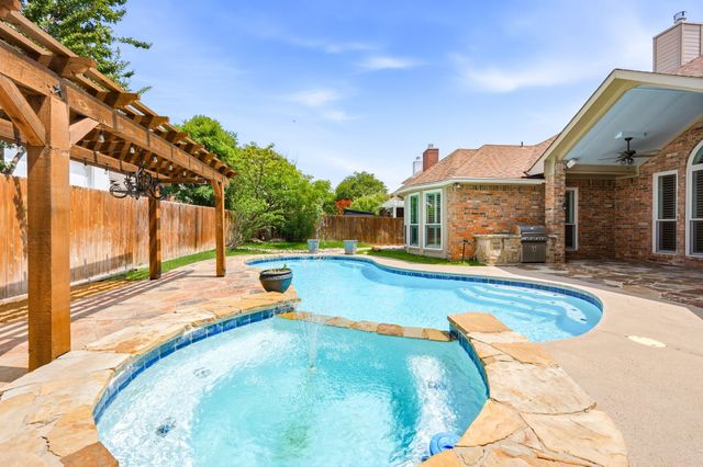 2217 Golden Arrow Drive, Flower Mound, TX 75028