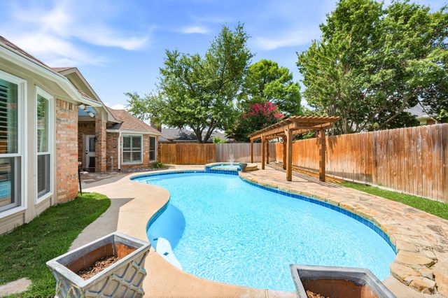2217 Golden Arrow Drive, Flower Mound, TX 75028