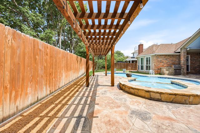 2217 Golden Arrow Drive, Flower Mound, TX 75028