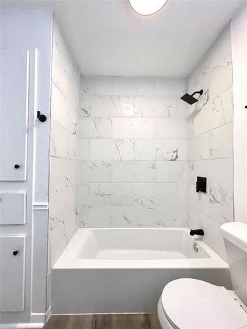 2306 Barton Village CIR 104, Austin, TX 78704