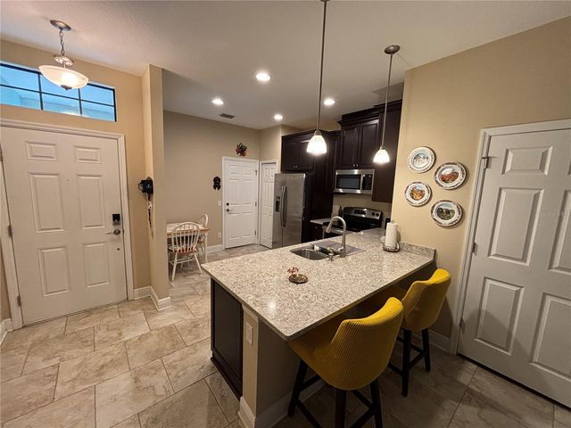 5264 78TH ST CIRCLE E 5264, Bradenton, FL 34203
