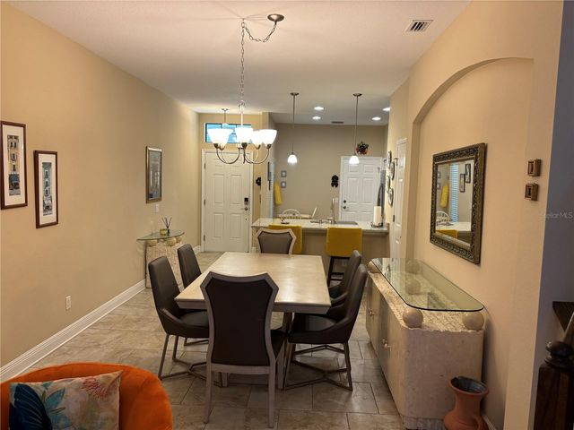 5264 78TH ST CIRCLE E 5264, Bradenton, FL 34203