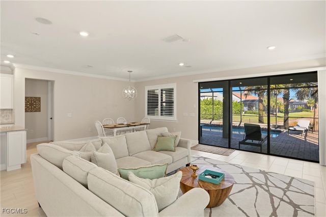 19648 Aqua View LN, Fort Myers, FL 33913