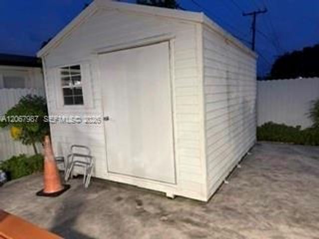 20121 SW 117th Avenue, Miami, FL 33177