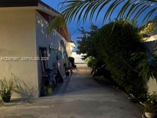 20121 SW 117th Avenue, Miami, FL 33177