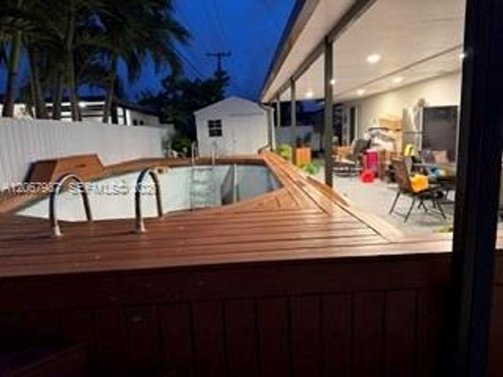 20121 SW 117th Avenue, Miami, FL 33177