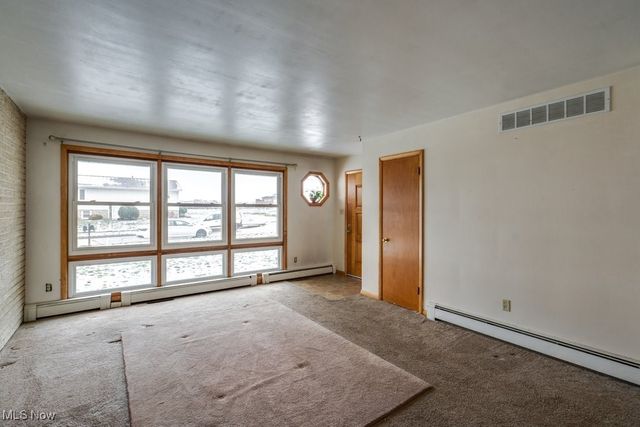 112 Greenwood Avenue, Rittman, OH 44270