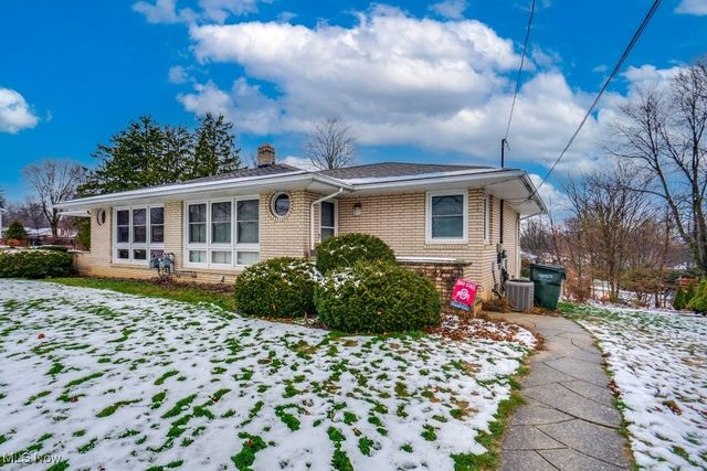 112 Greenwood Avenue, Rittman, OH 44270