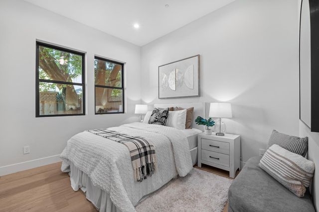 765 Cuesta Drive, Mountain View, CA 94040