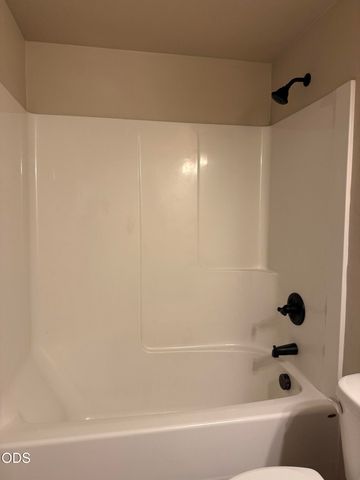 816 Nicholas Lee Drive, Medford, OR 97501