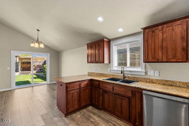816 Nicholas Lee Drive, Medford, OR 97501