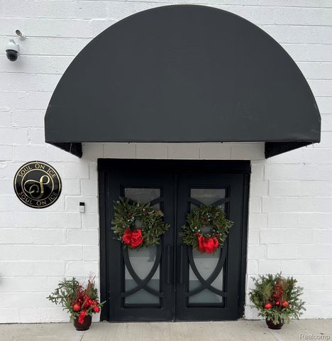 8867 Livernois Avenue, Detroit, MI 48204