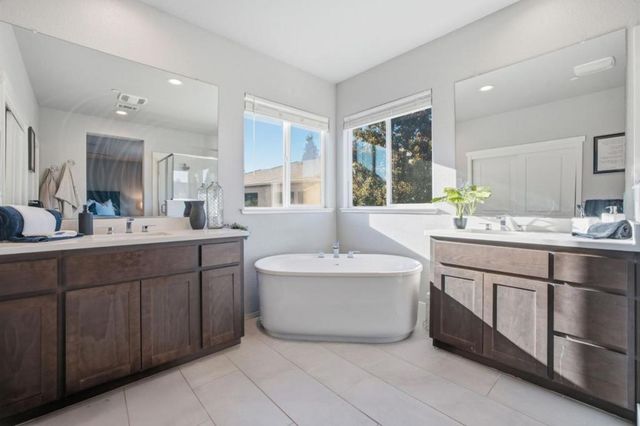 1258 Heavenly Circle, Stockton, CA 95209