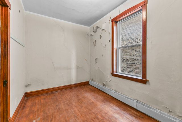 4225 S California Avenue, Chicago, IL 60632