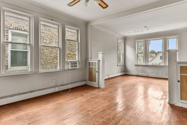 4225 S California Avenue, Chicago, IL 60632