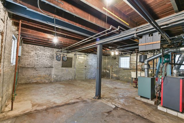 4225 S California Avenue, Chicago, IL 60632