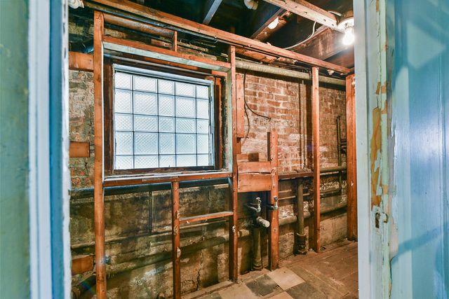 4225 S California Avenue, Chicago, IL 60632
