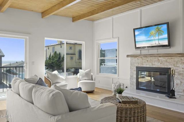 3416 Ocean Drive, Oxnard, CA 93035