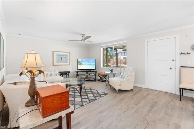 1517 Chesapeake AVE # B3, Naples, FL 34102