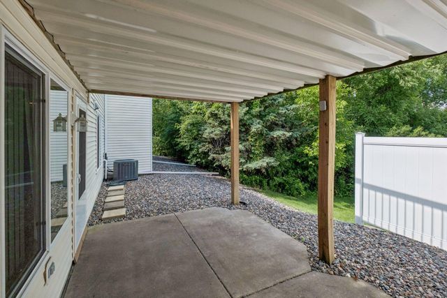 18716 Kalmar Court, Lakeville, MN 55044