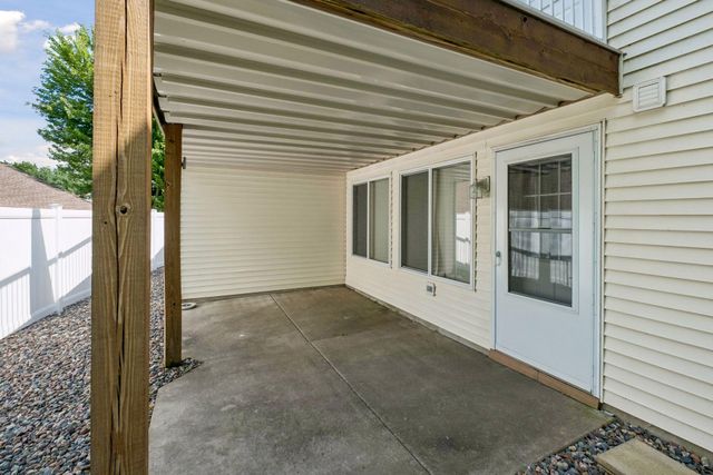 18716 Kalmar Court, Lakeville, MN 55044
