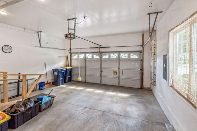 18716 Kalmar Court, Lakeville, MN 55044