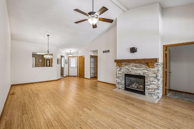 18716 Kalmar Court, Lakeville, MN 55044