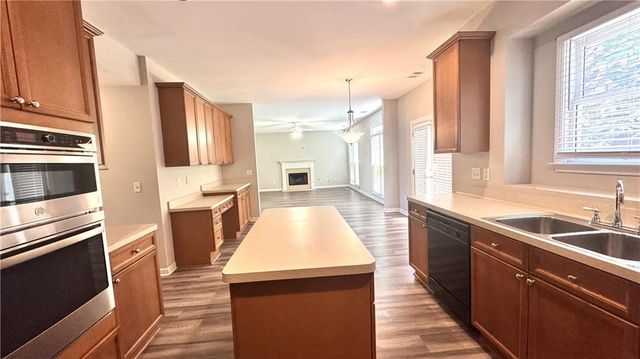 3953 Lost Oak Drive, Buford, GA 30519